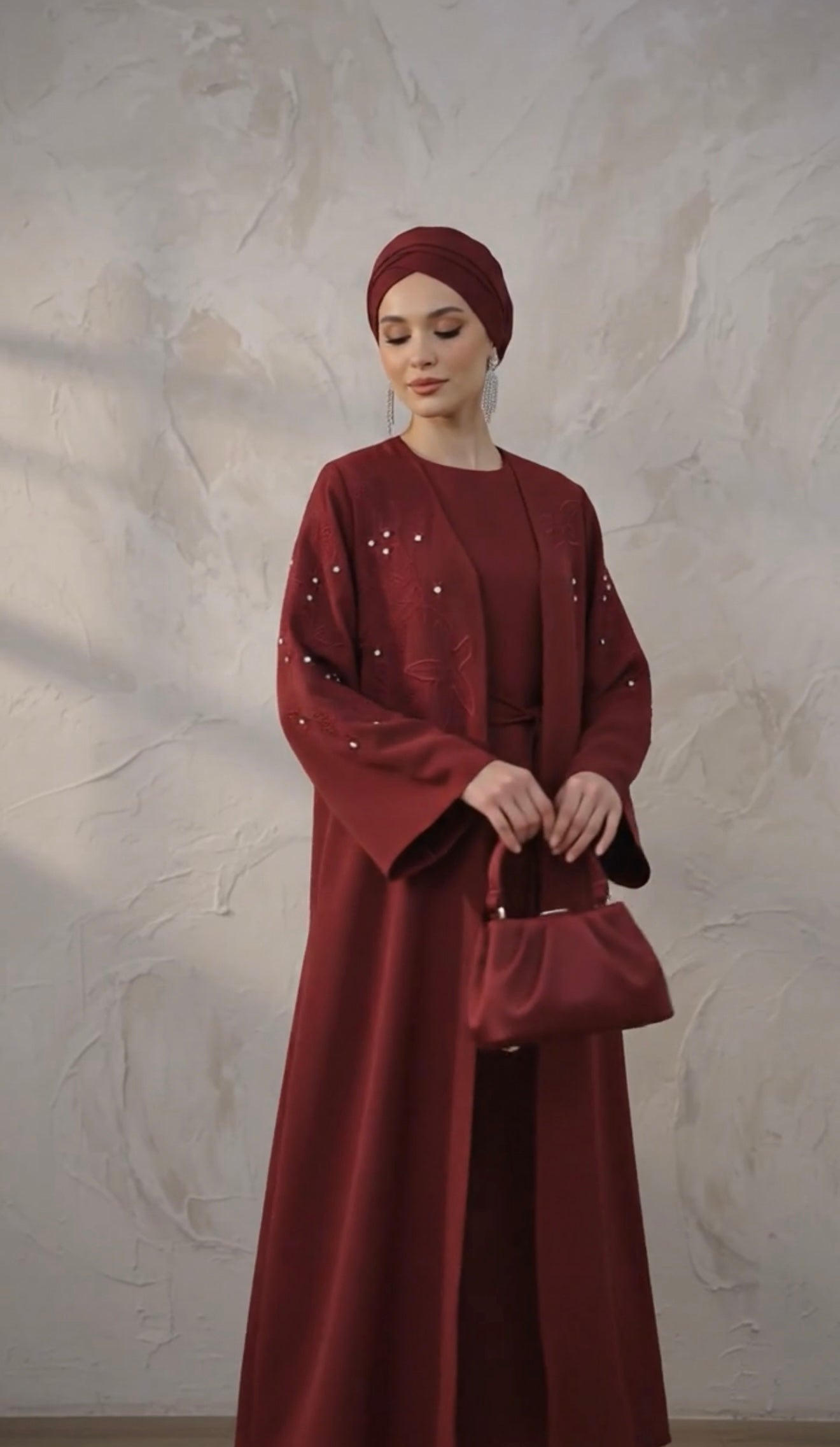 عباي تطريز قطعتين